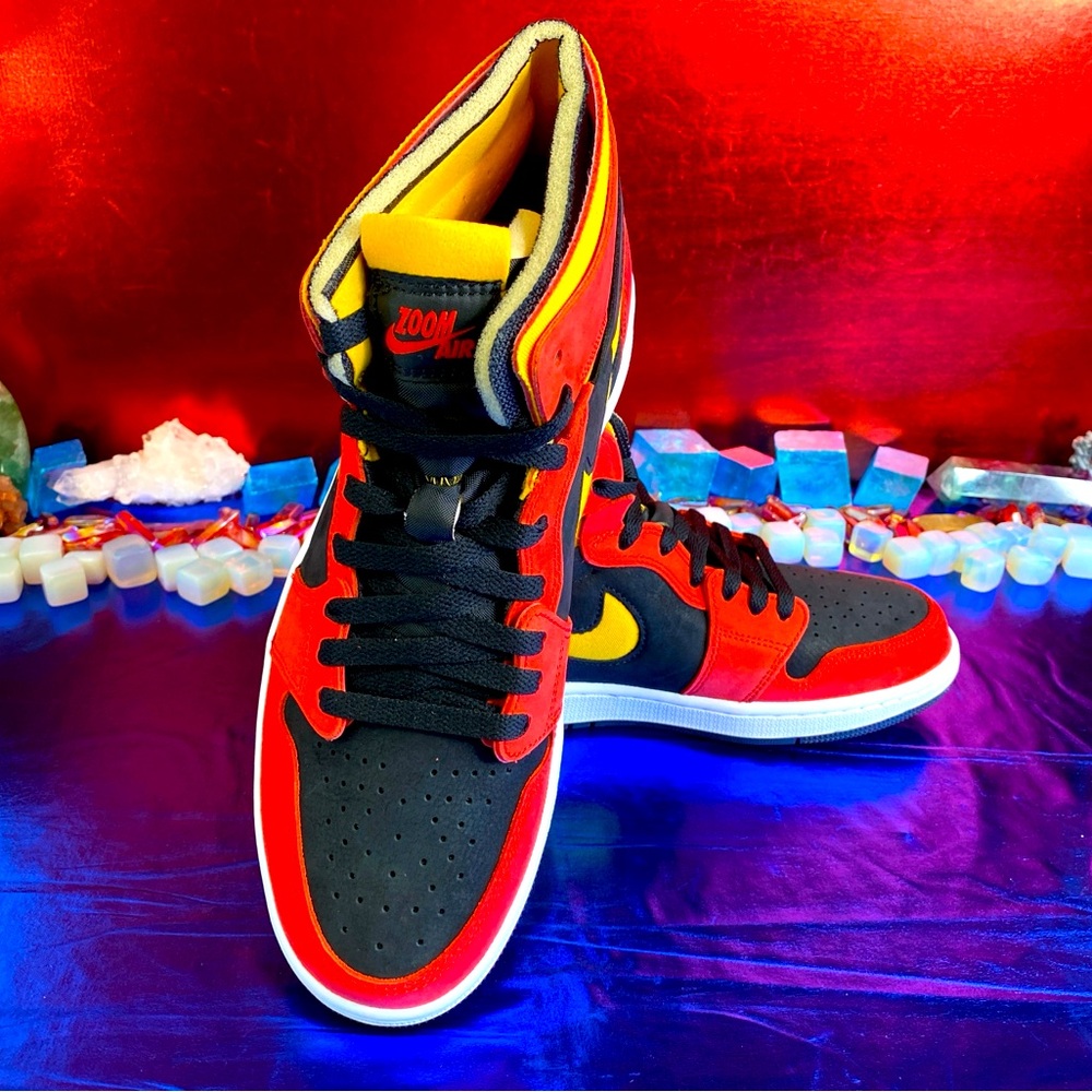 AIR JORDAN 1 ZOOM AIR CMFT SIZE 9.5